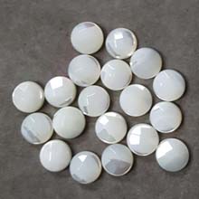 10MM FACETED ROUND CABOCHON MOP WHITE(10PCS/BAG)